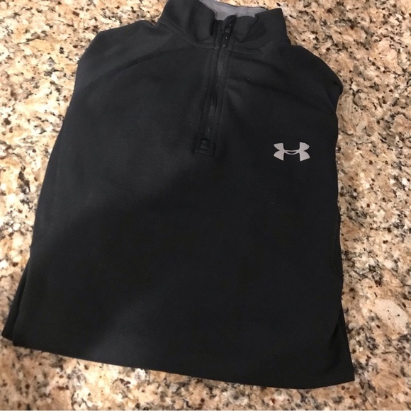 Under Armour Tops - 👟Under Armour 1/4 Zip